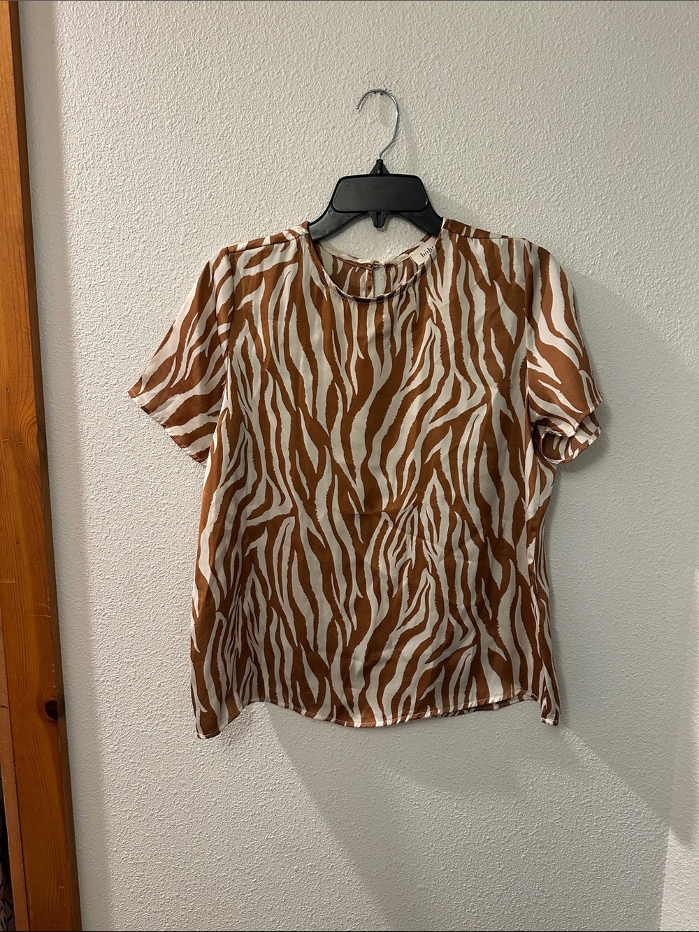 bohme Brown and Cream Zebra-Print Short Sleeve Blouse